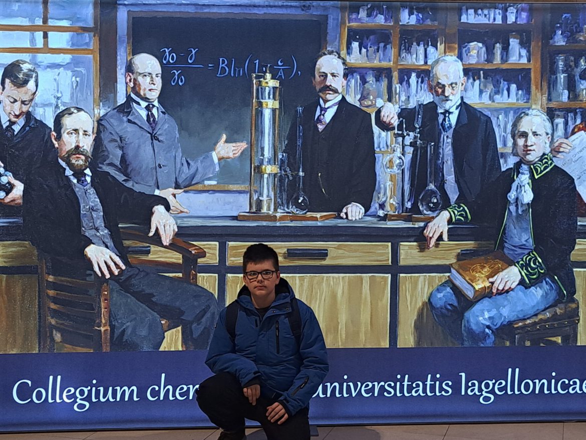 Udział naszego ucznia w II etapie konkursu UJ „PLUS RATIO QUAM VIS – Nauka zmienia świat. Karol Olszewski i jego dokonania”