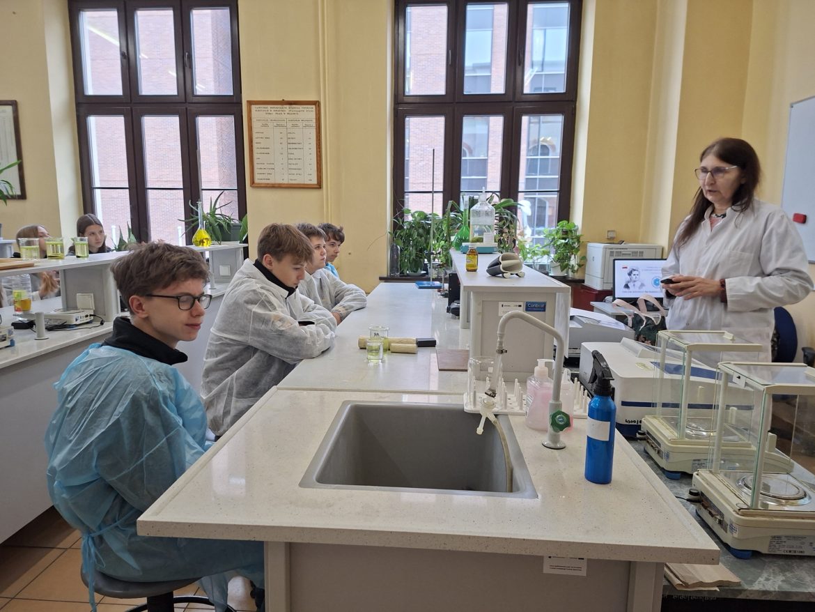 Warsztaty „Rajd po fach” w Zespole Szkół Gastronomicznych nr 2 w Krakowie